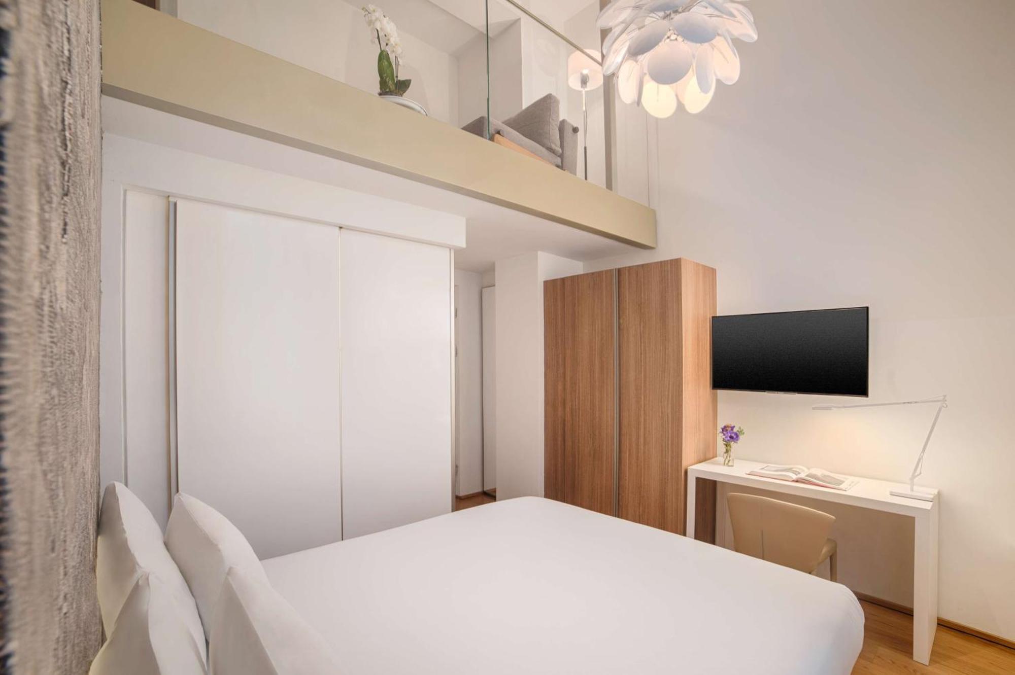 Hotel NH Milano Palazzo Moscova Esterno foto