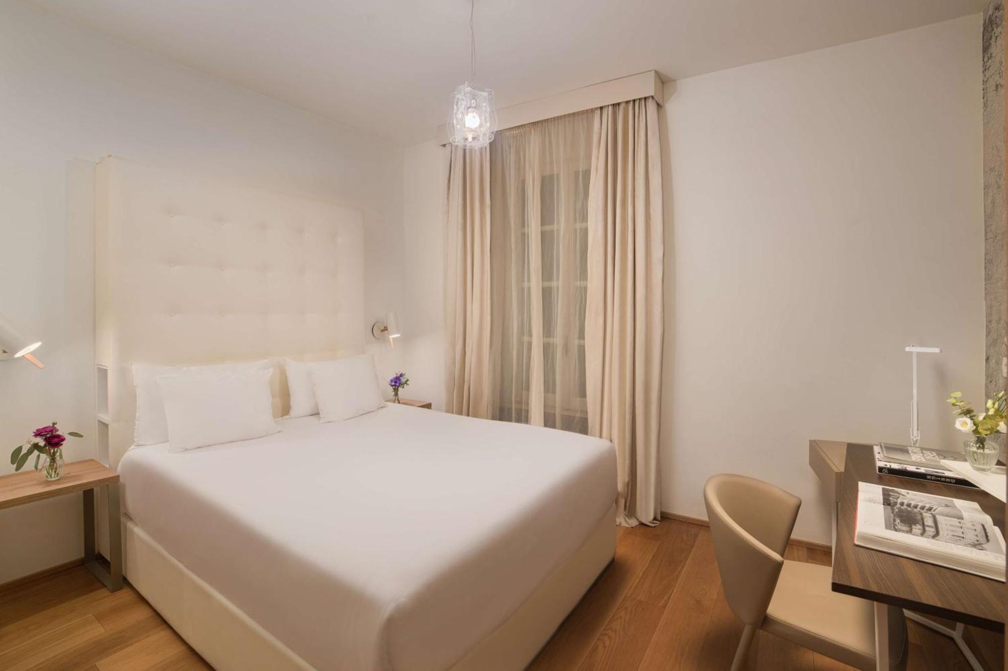 Hotel NH Milano Palazzo Moscova Esterno foto